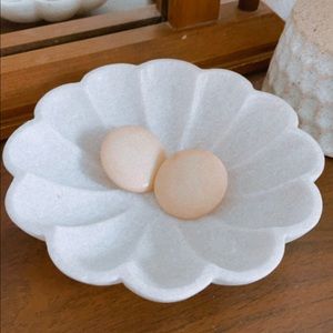 Vintage Retro Large Cream Studs